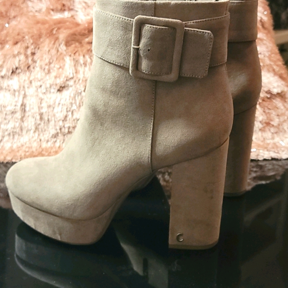 New in Box Circus by Sam Edelman suede booties